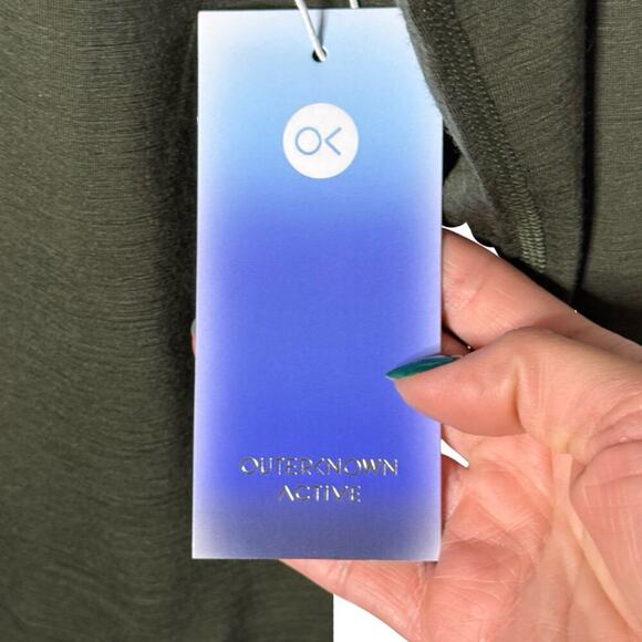 Outerknown Mens Breathe Long Sleeve Merino Baselayer Size Medium Olive Night - Picture 5 of 10